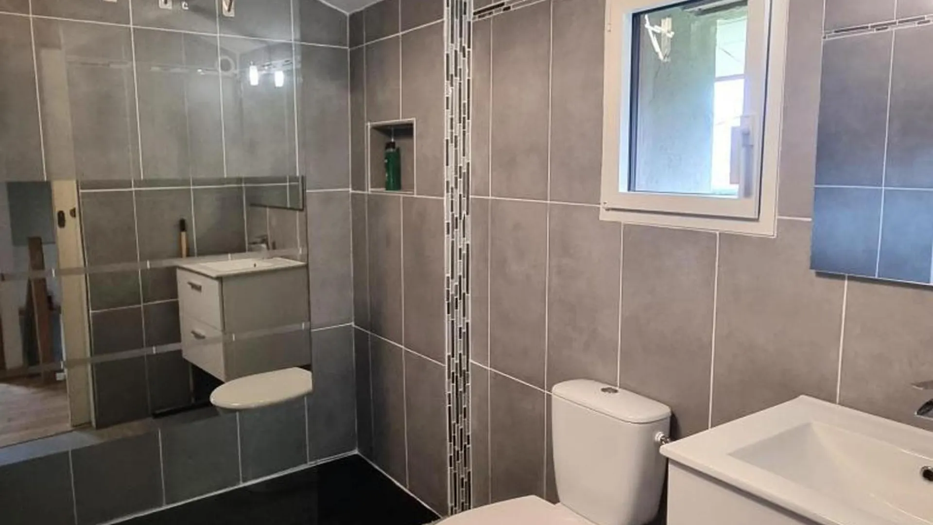 Holiday home Gite Renove Avec Terrasse Panoramique Et Tout Confort A Saint-Chamond, Proche Saint-Etienne Et Lyon - Fr-1-496-324
